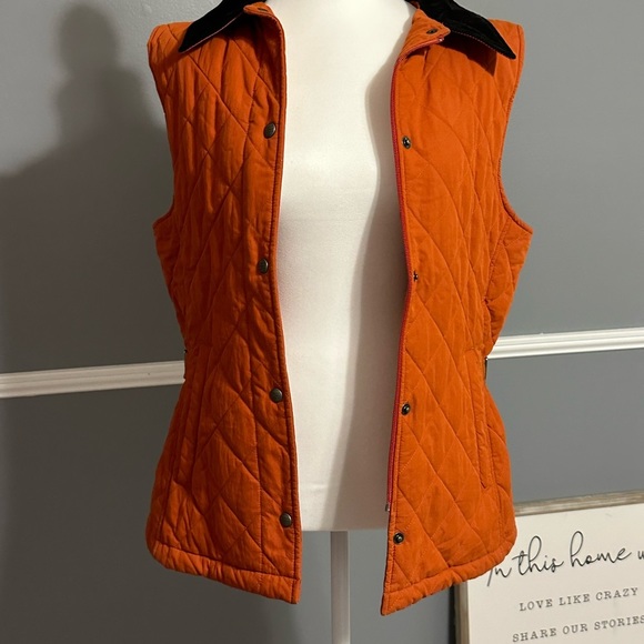 L.L. Bean Woman’s Quilted Vest, Corduroy Burnt Orange, Black Collar - Picture 8 of 11